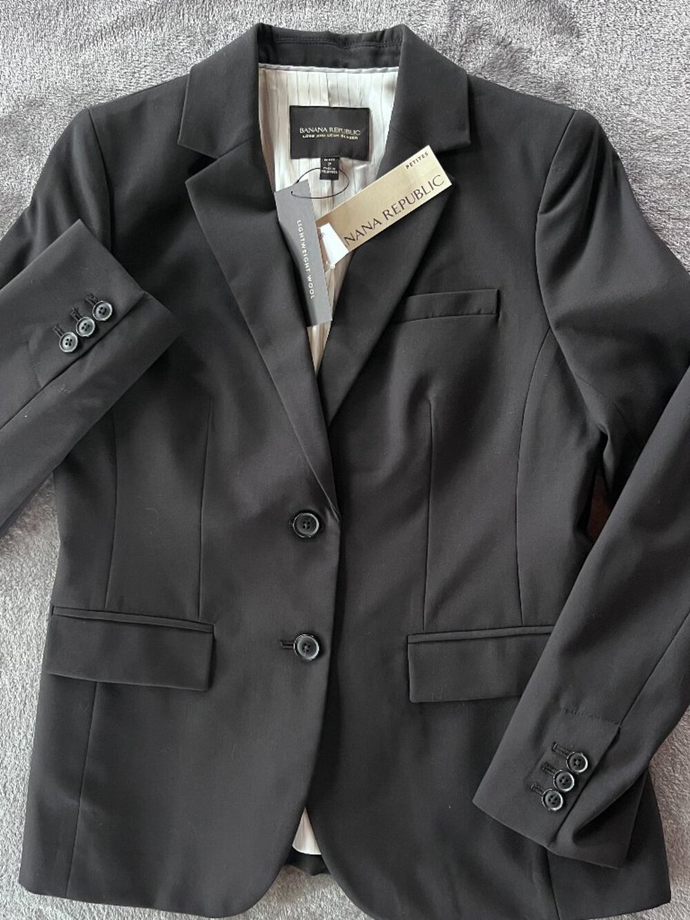NWT Banana Republic Long & Lean Black Lightweight Wool Blazer Size 2P